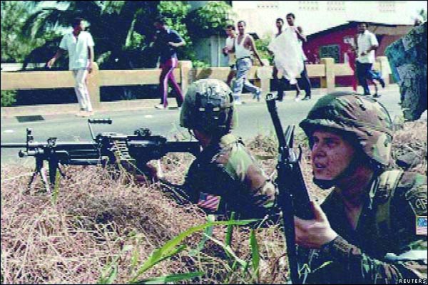 La invasión de Estados Unidos a Panamá ocurrió el 20 de diciembre de 1989 y dejó cientos miles de víctimas La invasión de Estados Unidos a Panamá ocurrió el 20 de diciembre de 1989 y dejó cientos miles de víctimas