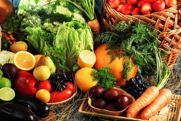 Algunas legumbres, frutas y vegetales se incluirían a la canasta básica de alimentos. Algunas legumbres, frutas y vegetales se incluirían a la canasta básica de alimentos.