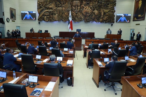 Esta previsto que luego de las 10:00 a.m. comience la elección del nuevo diputado presidente. Esta previsto que luego de las 10:00 a.m. comience la elección del nuevo diputado presidente.