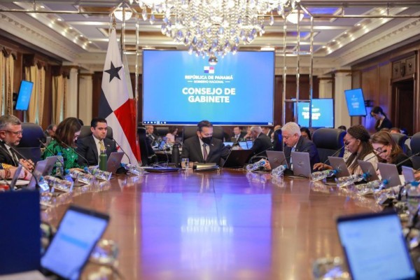 Los ministros decidieron declarar este estado de emergencia por la necesidad de mejorar el sistema de disposición de desechos sólidos. Los ministros decidieron declarar este estado de emergencia por la necesidad de mejorar el sistema de disposición de desechos sólidos.
