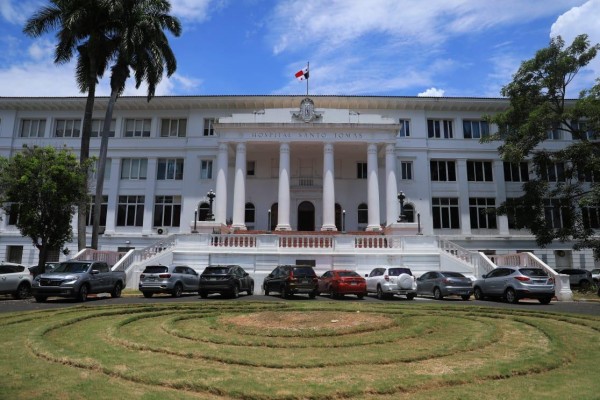 Fachada del Hospital Santo Tomás. Fachada del Hospital Santo Tomás.