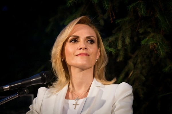 Gabriela Firea, ministra rumana de Familia en una imagen de archivo Gabriela Firea, ministra rumana de Familia en una imagen de archivo