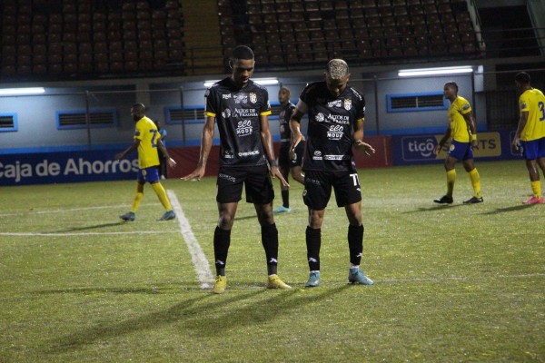 Jugadores del CAI celebrando un gol. Jugadores del CAI celebrando un gol.