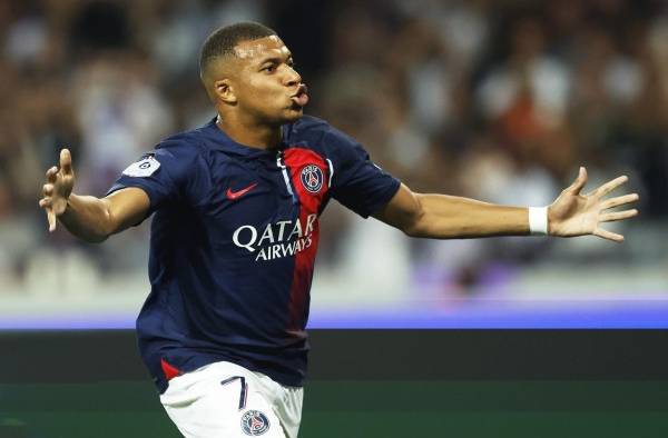 El jugador del PSG Kylian Mbappé en una imagen de archivo. El jugador del PSG Kylian Mbappé en una imagen de archivo.