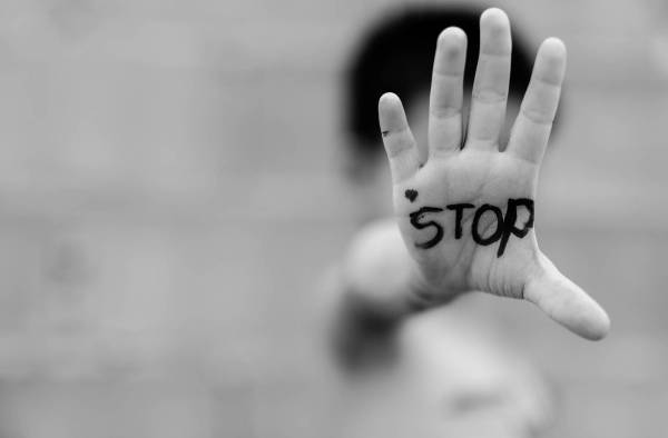 La OPS señala que una de cada siete (14% a 17%) mujeres de 15 a 49 años en Brasil, Panamá y Uruguay sufre de violencia. La OPS señala que una de cada siete (14% a 17%) mujeres de 15 a 49 años en Brasil, Panamá y Uruguay sufre de violencia.