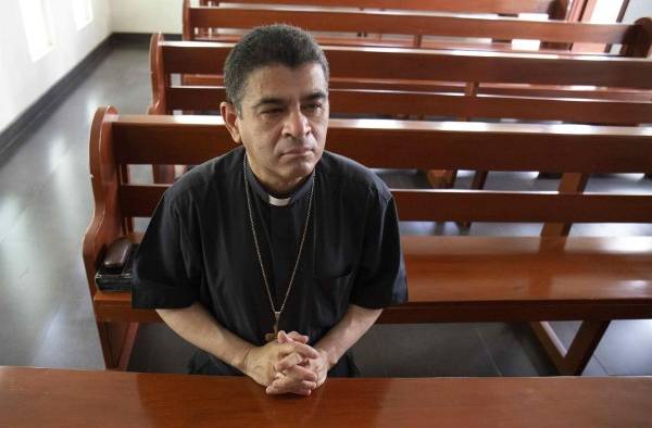 El obispo nicaragüense Rolando Álvarez El obispo nicaragüense Rolando Álvarez