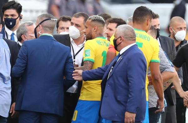 Escándalo en las Eliminatorias: se suspendió el partido de Argentina por orden del gobierno de Brasil Escándalo en las Eliminatorias: se suspendió el partido de Argentina por orden del gobierno de Brasil