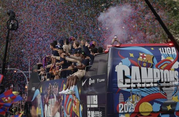 Los jugadores y jugadoras del FC Barcelona celebran la conquista de LaLiga Santander Los jugadores y jugadoras del FC Barcelona celebran la conquista de LaLiga Santander