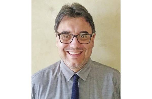 Juan José Rodríguez Periodista Es corresponsal de prensa extranjera en Panamá, politólogo y magíster en Relaciones Internacionales. Coautor del libro 'Diccionario de la Locura. Martinelli de la A a la Z' Juan José Rodríguez Periodista Es corresponsal de prensa extranjera en Panamá, politólogo y magíster en Relaciones Internacionales. Coautor del libro 'Diccionario de la Locura. Martinelli de la A a la Z'
