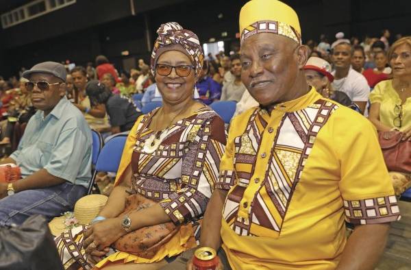En Panamá, los fenómenos de interacciones culturales fueron notables durante los siglos XVII y XVIII. En Panamá, los fenómenos de interacciones culturales fueron notables durante los siglos XVII y XVIII.