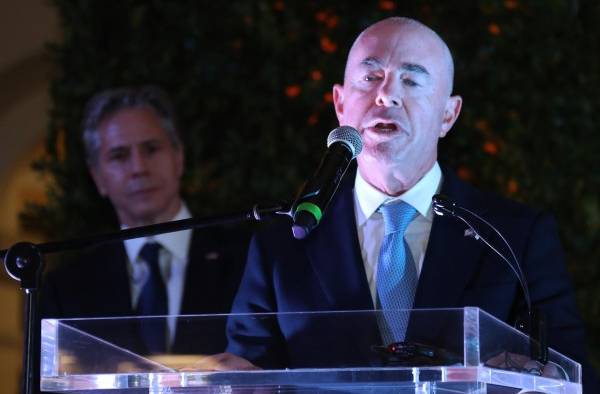 Los republicanos habían prometido investigar la gestión de Mayorkas en la frontera con México el pasado noviembre. Los republicanos habían prometido investigar la gestión de Mayorkas en la frontera con México el pasado noviembre.