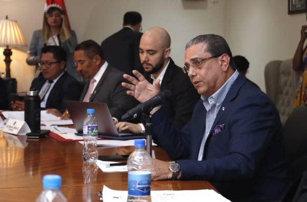 Ahora el proyecto de ley será enviado al pleno de la Asamblea. Ahora el proyecto de ley será enviado al pleno de la Asamblea.