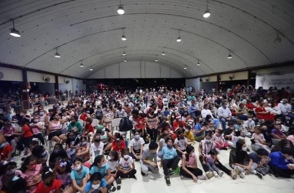 Durante cinco días miles de familias pudieron disfrutar de un abanico de opciones de arte y cultura en este evento. Durante cinco días miles de familias pudieron disfrutar de un abanico de opciones de arte y cultura en este evento.