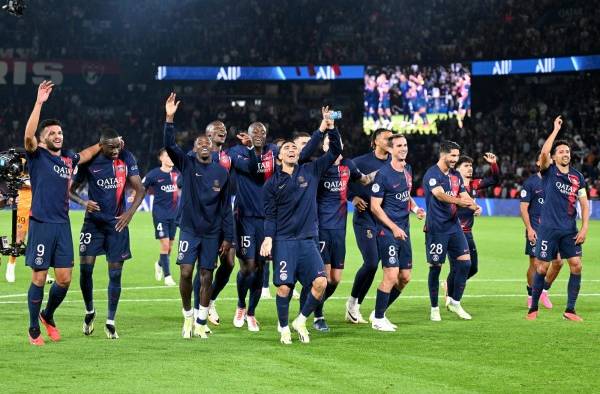 los hinchas del PSG no pueden evitar pensar en cuál es el alcance de la lesión de Mbappé. los hinchas del PSG no pueden evitar pensar en cuál es el alcance de la lesión de Mbappé.