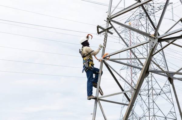 Los pliegos tarifarios de las empresas distribuidoras Elektra Noreste (Ensa) y Naturgy establece un aumento de aproximadamente del 5% a 20% respectivamente.. Los pliegos tarifarios de las empresas distribuidoras Elektra Noreste (Ensa) y Naturgy establece un aumento de aproximadamente del 5% a 20% respectivamente..