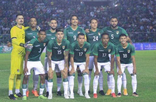 Jugadores de la selección de fútbol de Bolivia, en una fotografía de archivo. Jugadores de la selección de fútbol de Bolivia, en una fotografía de archivo.