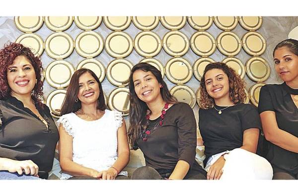 Avoces, quinteto a capela. Avoces, quinteto a capela.