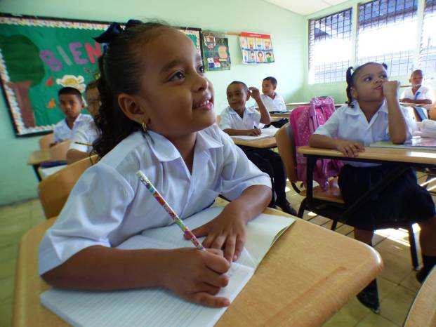 El primer paso para esta transformación debe ser la transparencia total en el proceso educativo. El primer paso para esta transformación debe ser la transparencia total en el proceso educativo.