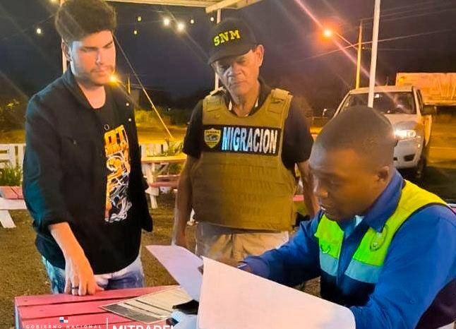 El Mitradel lleva a cabo operativos periódicos en los que verifica el cumplimiento de la ley. El Mitradel lleva a cabo operativos periódicos en los que verifica el cumplimiento de la ley.