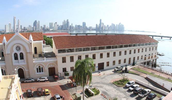Pérez Campo fue el embajador panameño en República Dominicana de diciembre de 2020 a junio de 2024. Pérez Campo fue el embajador panameño en República Dominicana de diciembre de 2020 a junio de 2024.