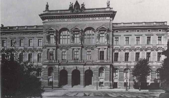 Conservatorio de Leipzig, lugar donde estudió Gonzalo Brenes. Conservatorio de Leipzig, lugar donde estudió Gonzalo Brenes.