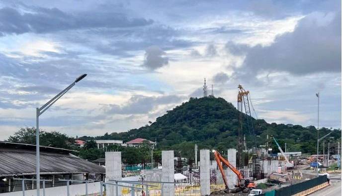 Estación Albrook de Línea 3 en construcción. Estación Albrook de Línea 3 en construcción.
