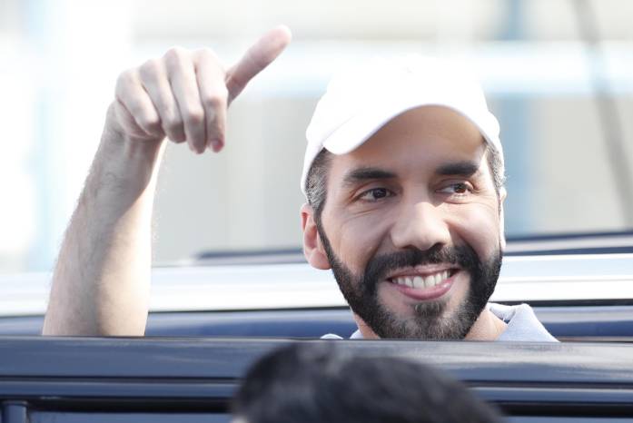 Fotografía de archivo, tomada el pasado 4 de febrero, en la que se registró al presidente de El Salvador, Nayib Bukele, en San Salvador (El Salvador). Fotografía de archivo, tomada el pasado 4 de febrero, en la que se registró al presidente de El Salvador, Nayib Bukele, en San Salvador (El Salvador).