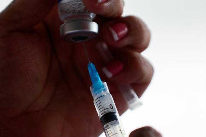 El 95% de las personas fallecidas (72 de las 76) no estaba vacunada contra la influenza. El 95% de las personas fallecidas (72 de las 76) no estaba vacunada contra la influenza.