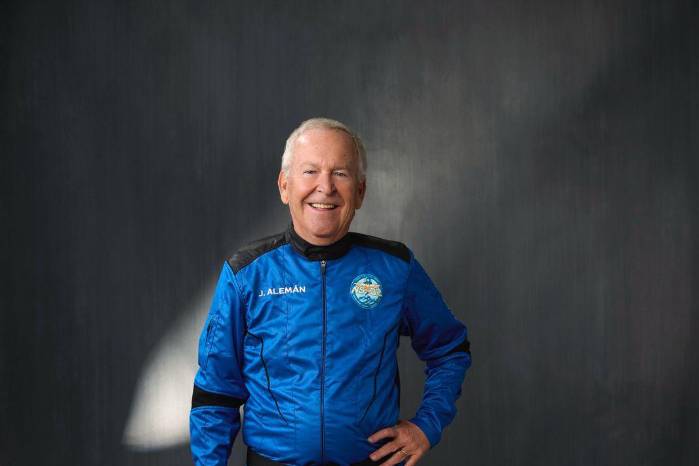 Jaime Alemán logró un récord por conocer todos los países del mundo, los dos polos y el espacio. Jaime Alemán logró un récord por conocer todos los países del mundo, los dos polos y el espacio.