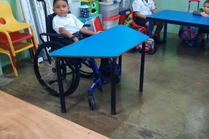 Eithan fue diagnosticado con Atrofia Muscular Espinal. Eithan fue diagnosticado con Atrofia Muscular Espinal.