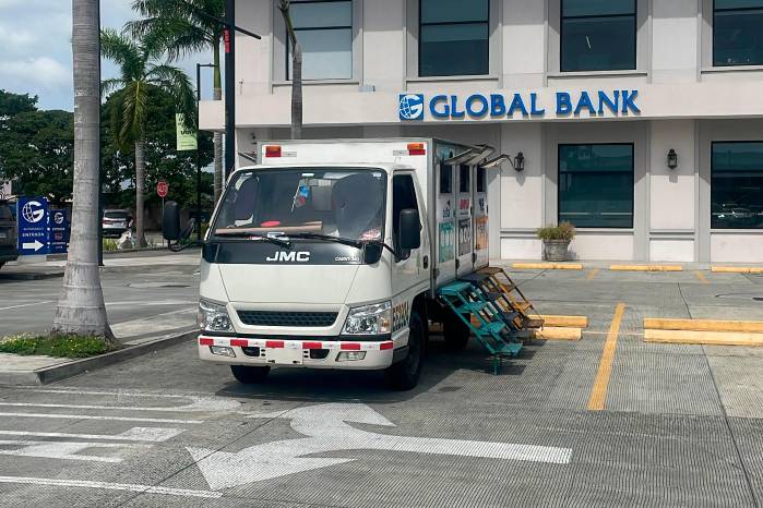 Como banco 100 % panameño, la entidad tiene claro que la protección del entorno es una responsabilidad compartida. Como banco 100 % panameño, la entidad tiene claro que la protección del entorno es una responsabilidad compartida.
