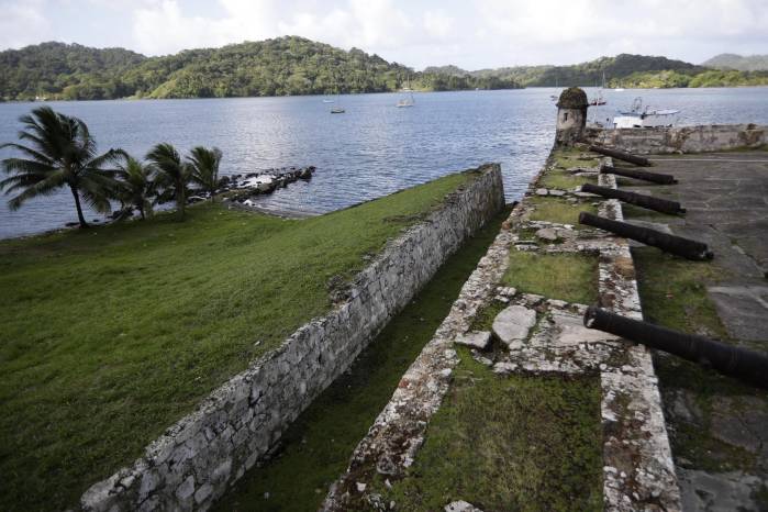 Fotografía del Fuerte de Santiago, parte de la Ruta Colonial Transístmica de Panamá. Fotografía del Fuerte de Santiago, parte de la Ruta Colonial Transístmica de Panamá.