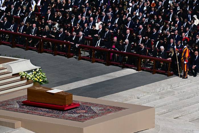 <strong>Unas 200,000 personas presentes en el funeral del papa Francisco, anuncia el Vaticano</strong> <strong>Unas 200,000 personas presentes en el funeral del papa Francisco, anuncia el Vaticano</strong>