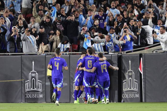 Jugadores de la selección Argentina celebrando un gol contra Costa Rica. Jugadores de la selección Argentina celebrando un gol contra Costa Rica.