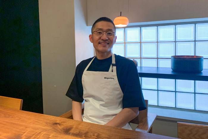 El chef Kang Min-goo chef del restaurante Mingles, que este año se ubicó en el puesto 13 de la lista ‘Asia’s 50 Best Restaurants’. El chef Kang Min-goo chef del restaurante Mingles, que este año se ubicó en el puesto 13 de la lista ‘Asia’s 50 Best Restaurants’.