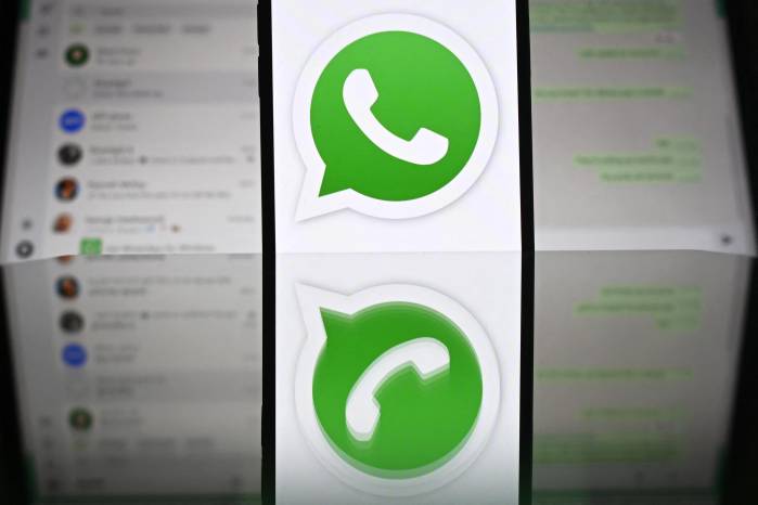 De las redes sociales, dicen los expertos, pertenecen, sin lugar a duda, a la noción de esfera pública que es la que permite el libre flujo de información e ideas para todos los públicos. De las redes sociales, dicen los expertos, pertenecen, sin lugar a duda, a la noción de esfera pública que es la que permite el libre flujo de información e ideas para todos los públicos.