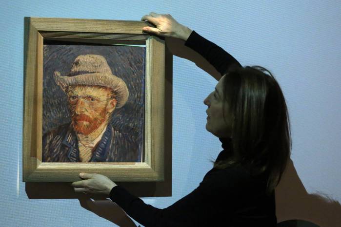 El museo Van Gogh alberga la mayor colección de obras del artista en el mundo. El museo Van Gogh alberga la mayor colección de obras del artista en el mundo.