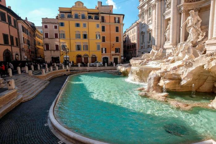 Fontana de Trevi. (Italia, Roma). Fontana de Trevi. (Italia, Roma).