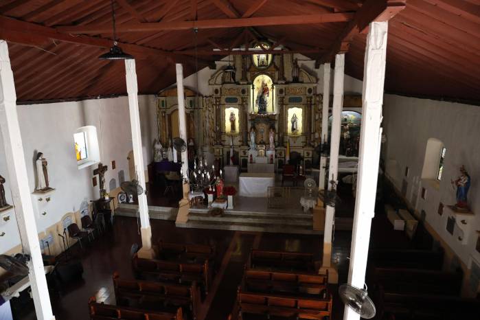 La iglesia de San Pedro tiene unos 375 años. Presenta algunos signos de deterioro. La iglesia de San Pedro tiene unos 375 años. Presenta algunos signos de deterioro.