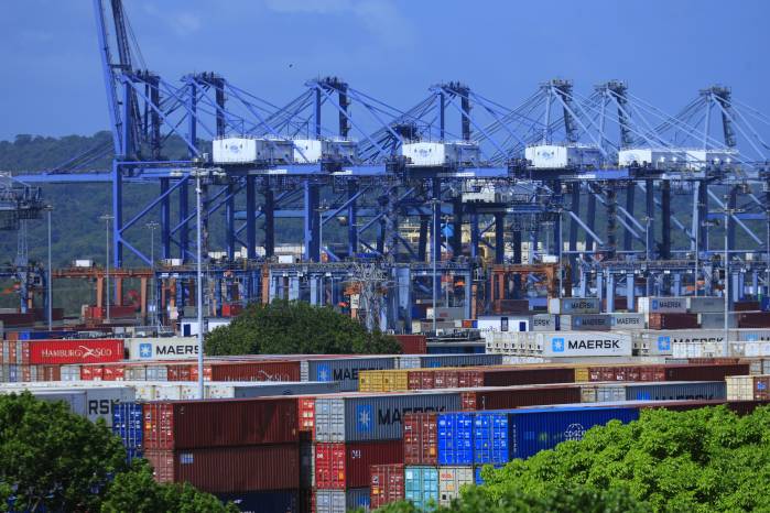 Panamá tiene un balance de competitividad portuaria frente a las navieras grandes del mundo. Panamá tiene un balance de competitividad portuaria frente a las navieras grandes del mundo.