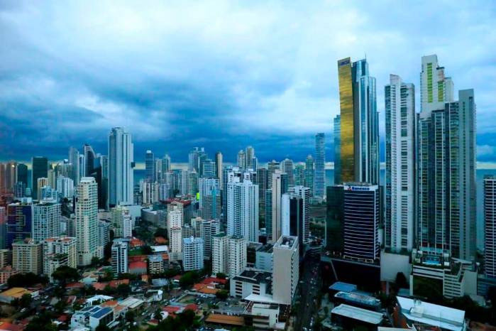 Además de su ubicación estratégica, Panamá cuenta con activos valiosos como una infraestructura digital de clase mundial y estabilidad macroeconómica, entre otros, que lo pueden consolidar como un hub regional de innovación y emprendimiento digital. Además de su ubicación estratégica, Panamá cuenta con activos valiosos como una infraestructura digital de clase mundial y estabilidad macroeconómica, entre otros, que lo pueden consolidar como un hub regional de innovación y emprendimiento digital.