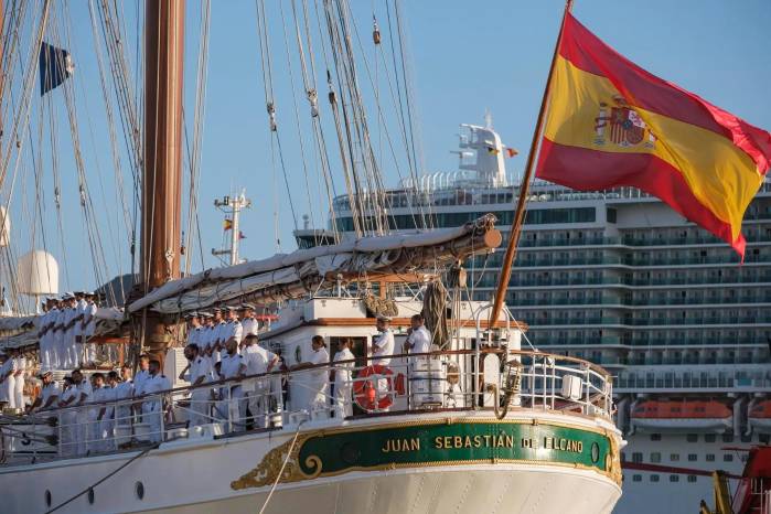 La visita del Juan Sebastián de Elcano a Panamá forma parte de un viaje que incluye 14 escalas en América y Europa. La visita del Juan Sebastián de Elcano a Panamá forma parte de un viaje que incluye 14 escalas en América y Europa.