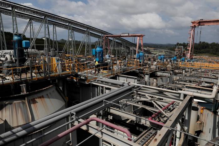 la Ley 407 de 3 de noviembre de 2023, estableció una moratoria minera por tiempo indefinido en Panamá. la Ley 407 de 3 de noviembre de 2023, estableció una moratoria minera por tiempo indefinido en Panamá.