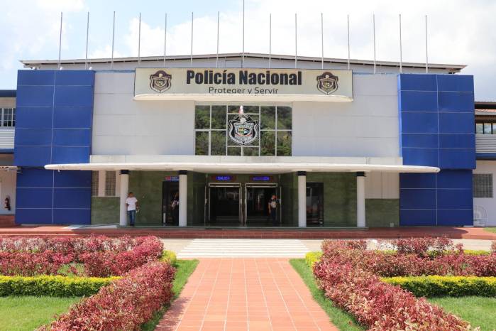 La Policía Nacional aclaró que a pesar de que se presentó la denuncia en la Procuraduría continúan las investigaciones internas. La Policía Nacional aclaró que a pesar de que se presentó la denuncia en la Procuraduría continúan las investigaciones internas.