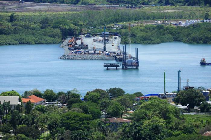 Hasta abril de 2025, los trabajos de construcción del cuarto puente sobre el Canal de Panamá tenían un 20 % de avance. Hasta abril de 2025, los trabajos de construcción del cuarto puente sobre el Canal de Panamá tenían un 20 % de avance.