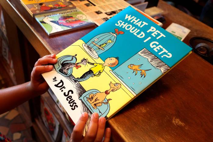 Portada del libro ‘What Pet Should I Get?’ Portada del libro ‘What Pet Should I Get?’