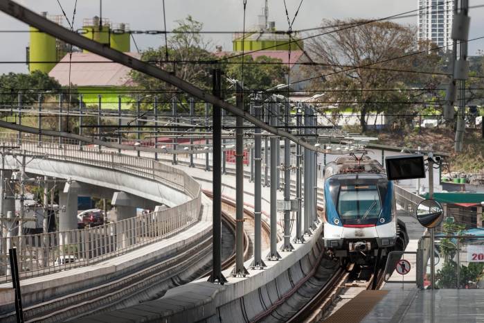 El Metro de Panamá cumple 10 años y traslada a cerca de 375.000 personas por día. El Metro de Panamá cumple 10 años y traslada a cerca de 375.000 personas por día.