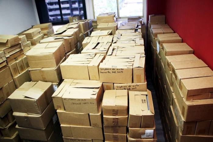 También más de 290 mil calcomanías correspondientes al 2023 y enero del 2024 se encuentran disponibles para retirar. También más de 290 mil calcomanías correspondientes al 2023 y enero del 2024 se encuentran disponibles para retirar.