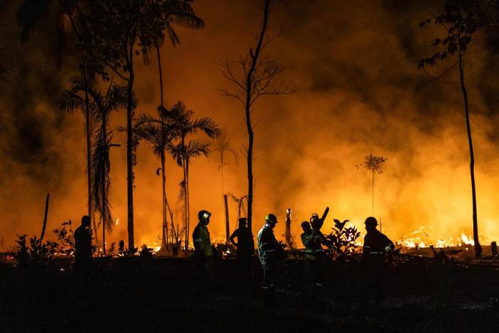 Fotografía de archivo de un incendio en el municipio de Careiro, Amazonas. Fotografía de archivo de un incendio en el municipio de Careiro, Amazonas.
