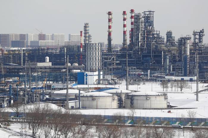 Foto archivo. Vista de la Refinería de Petróleo de Moscú Gazpromneft MNPZ JSC en Moscú, Rusia. Foto archivo. Vista de la Refinería de Petróleo de Moscú Gazpromneft MNPZ JSC en Moscú, Rusia.